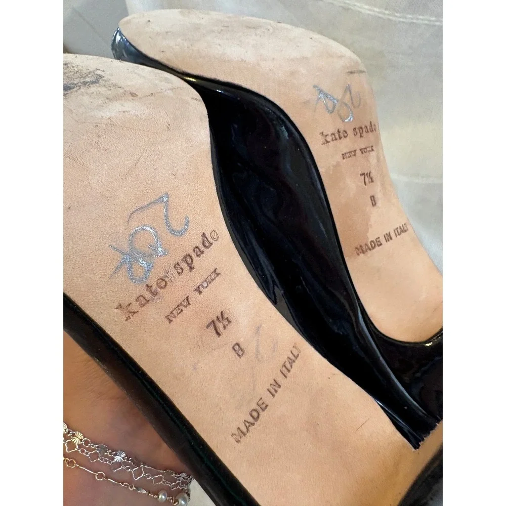 Kate Spade Black Patent Leather Peep Toe‎ Pumps Heels Made in Italy Size 7.5B
